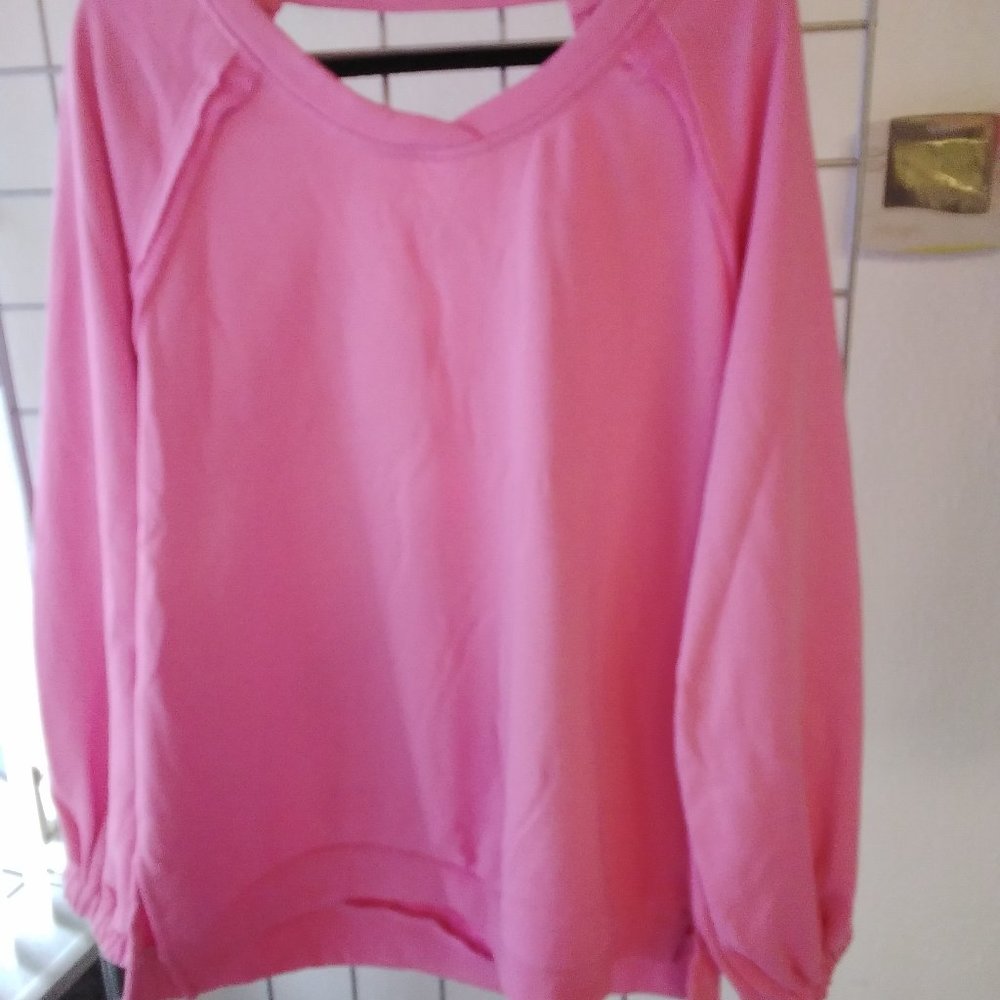 Bubblegum pink sweatshitt
